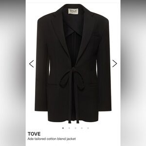TOVE Elegant Black Suit Jacket front tie